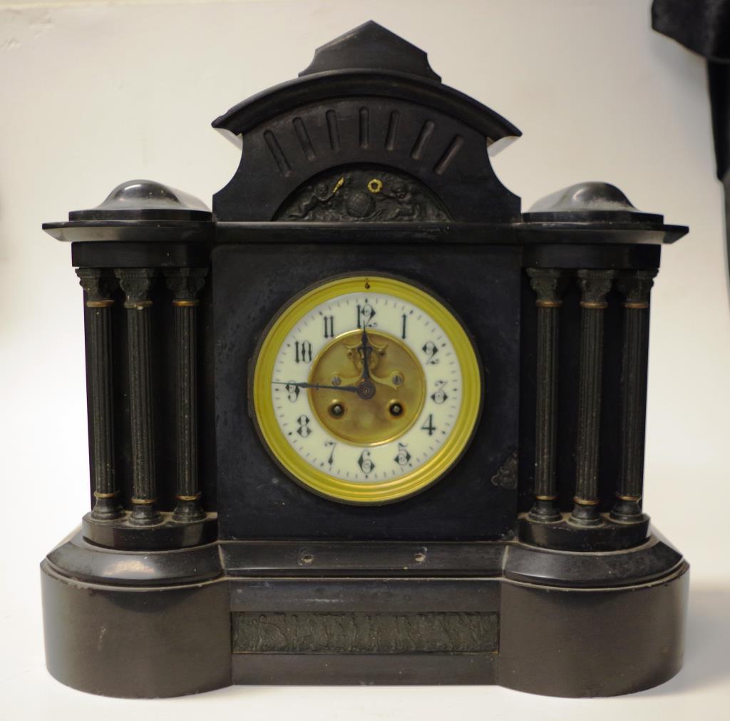 Antique French mantel clock