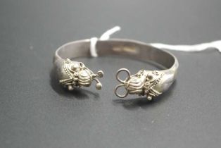 Chinese hand made silver dragon form bangle