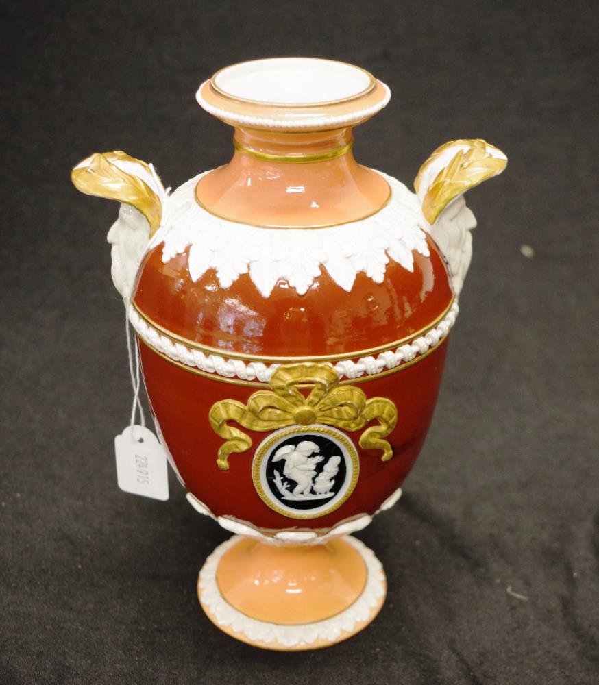 Victorian Wedgwood decorated ceramic urn - Bild 2 aus 4