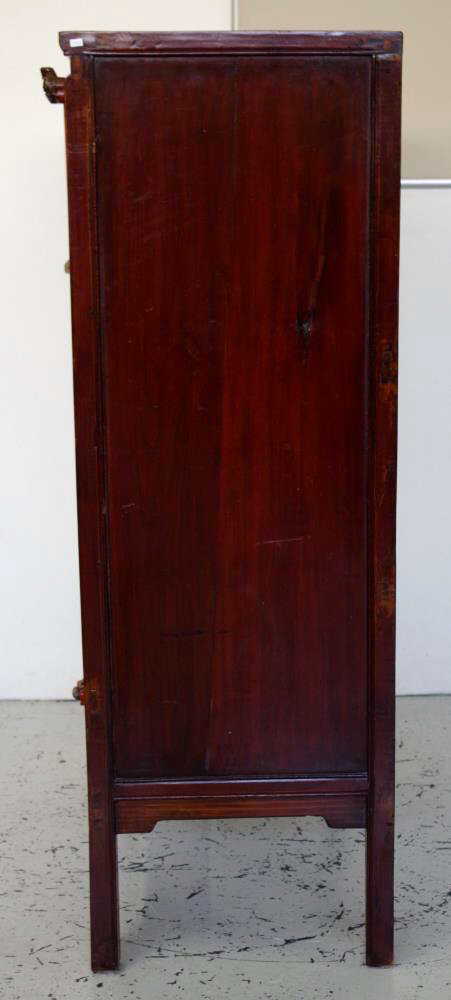 Chinese red lacquered wedding cabinet - Image 3 of 3