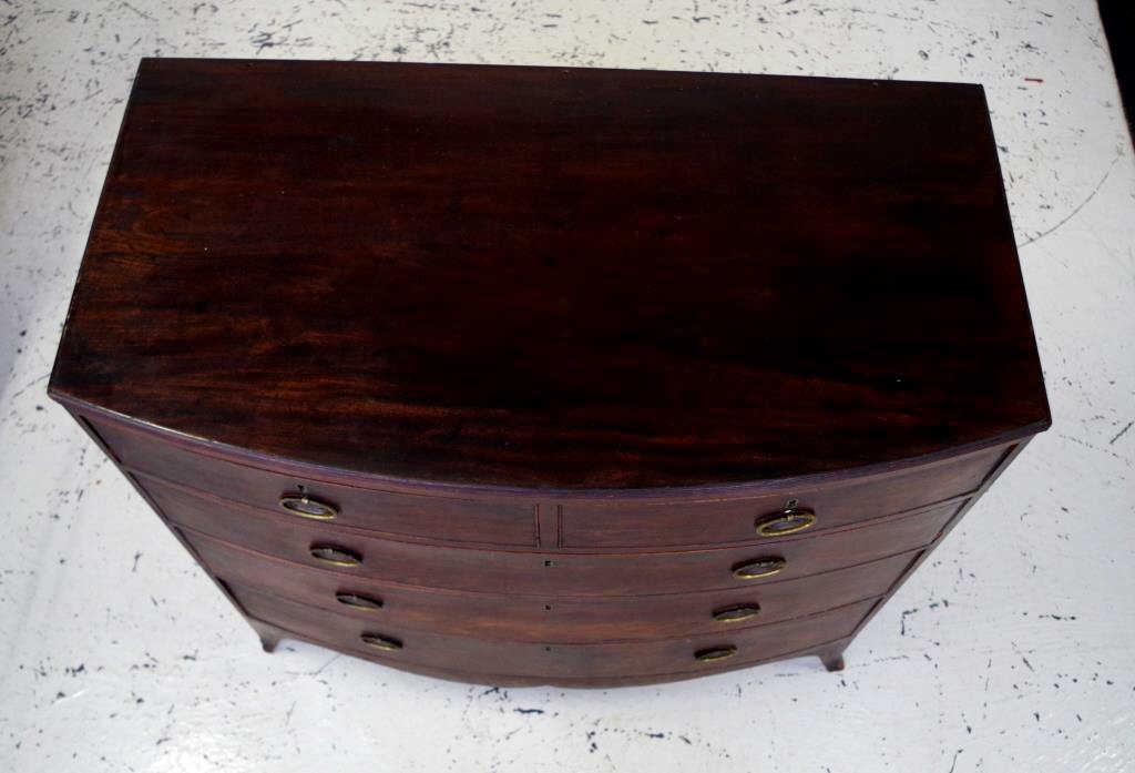 Georgian mahogany bow front chest of drawers - Image 2 of 4