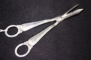 Pair of Edward VII sterling silver grape scissors