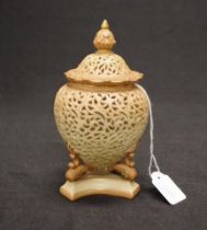 Locke, Worcester ceramic potpourri jar