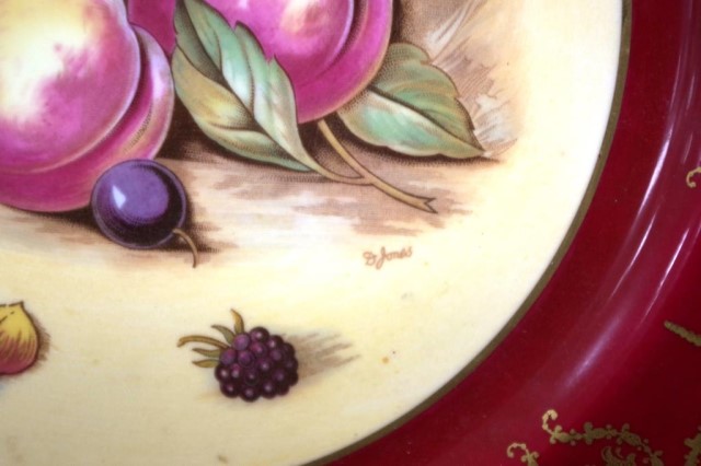 Aynsley signed hand painted display plate - Image 3 of 5