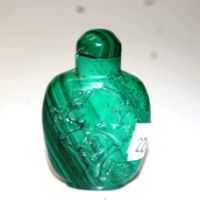 Chinese carved malachite snuff bottle