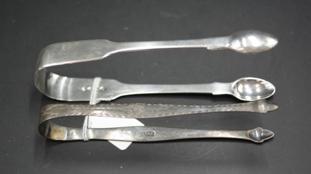 George IV sterling silver pair sugar nips - Image 2 of 3