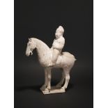 Reiterstatue: Pferd mit Reiter