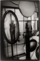 Richter, Evelyn: Selbstportrait in Cell (Eyes and Mirrors) von Louise Bou...