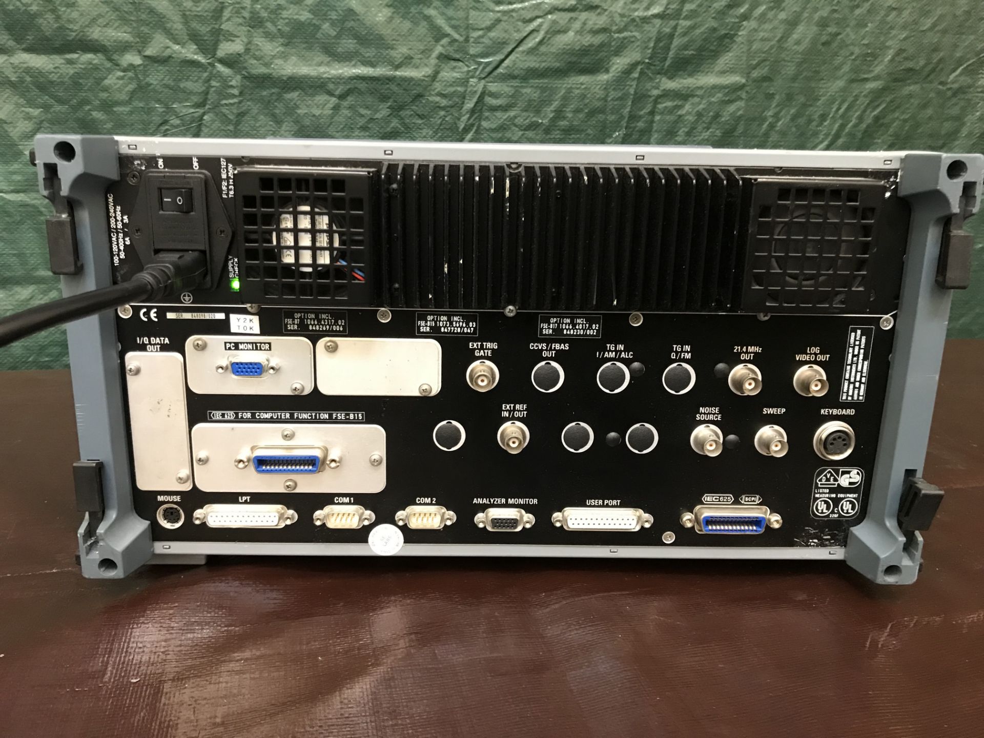 ID# 220087 Rohde & Schwarz FSEB 07 AE9329 20Hz - 7GHz Spectrum Analyzer - Image 15 of 18