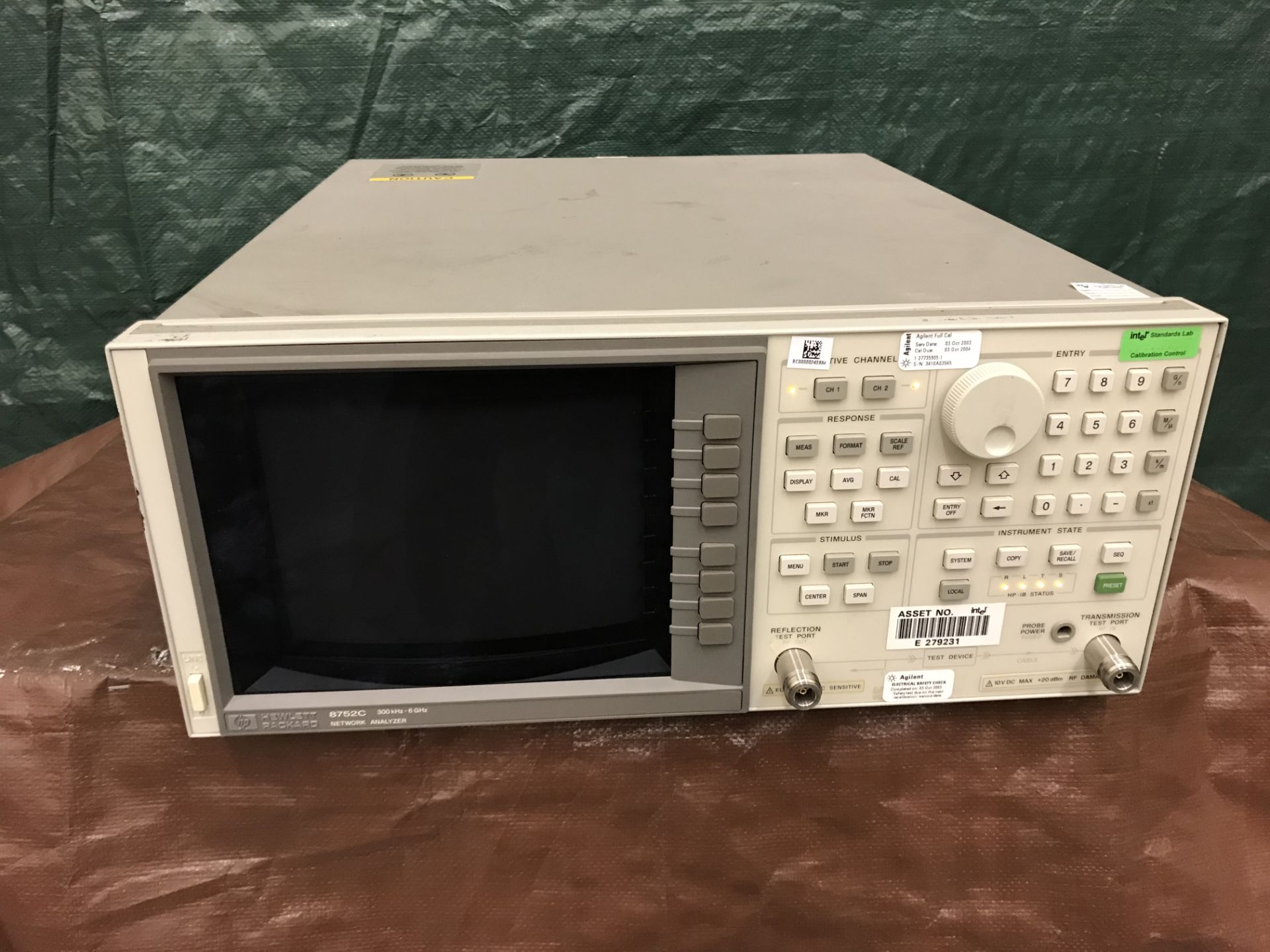 ID# 220001 Hewlett Packard 8752C 300kHz - 6GHz Network Analyzer