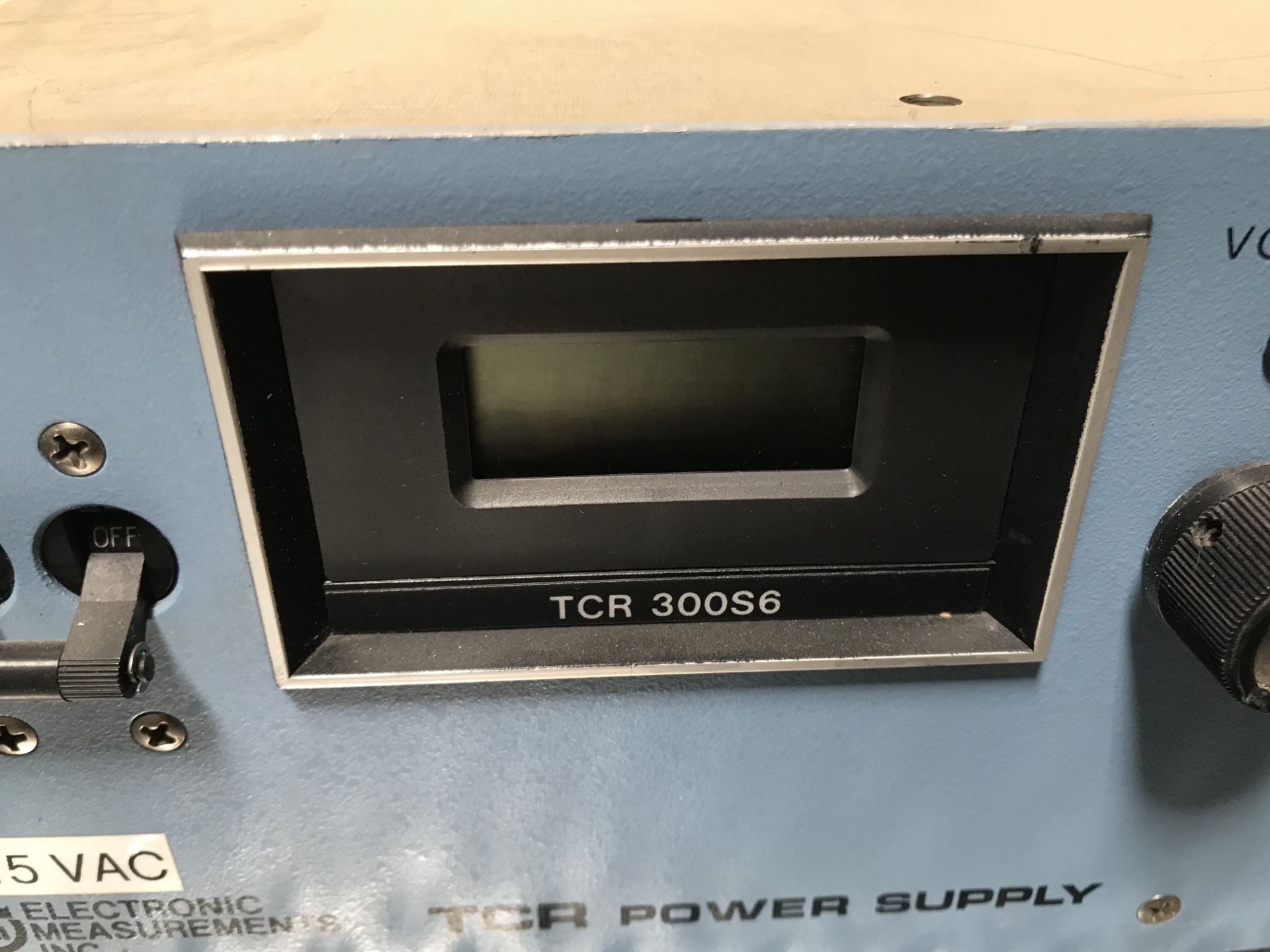# 096 Electronic Measurements Inc. Model: TCR 300S6-2-D, SN: 90D-2606, Input: 105-125VRMS 50/60HZ, O - Image 2 of 4
