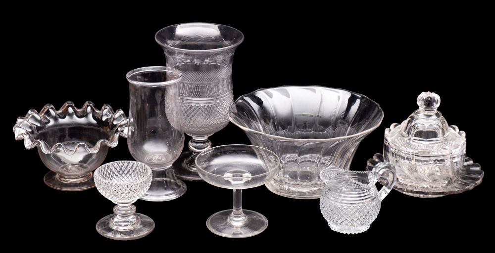 A mixed group of glassware comprising a wrythen lobed and cut confiture, cover and stand, - Image 2 of 2