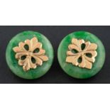 A pair of jade ear clips, with clips for non-pierced ears, diameter ca. 2cm, total weight ca. 11.