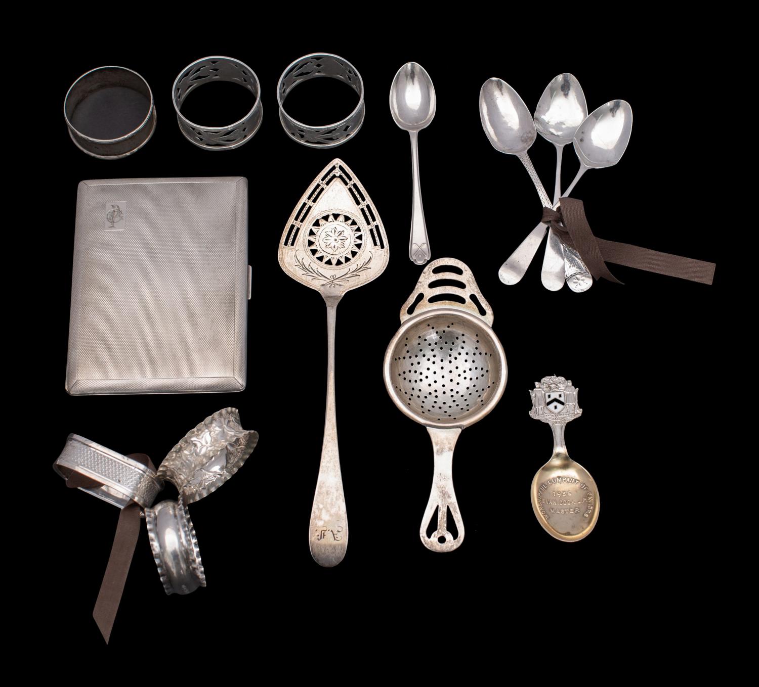 A mixed collection of silver wares, various makers and dates, includes cigarette case, initialled,