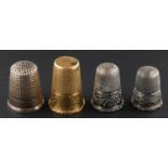 Four thimbles,