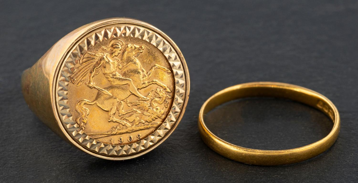 An Edward VII gold half sovereign coin, 1908, diameter ca.