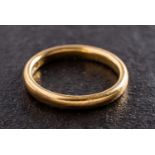 A 22ct gold band ring, with hallmarks for Birmingham, ring size K, total weight ca. 3.8gms.