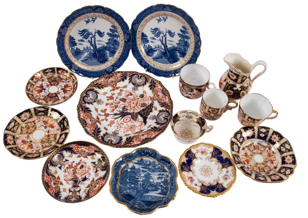 A mixed group of English porcelain, primarily Derby Imari pattern tea wares,