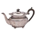 A George V silver teapot, maker Harrison Brothers & Howson, Sheffield,