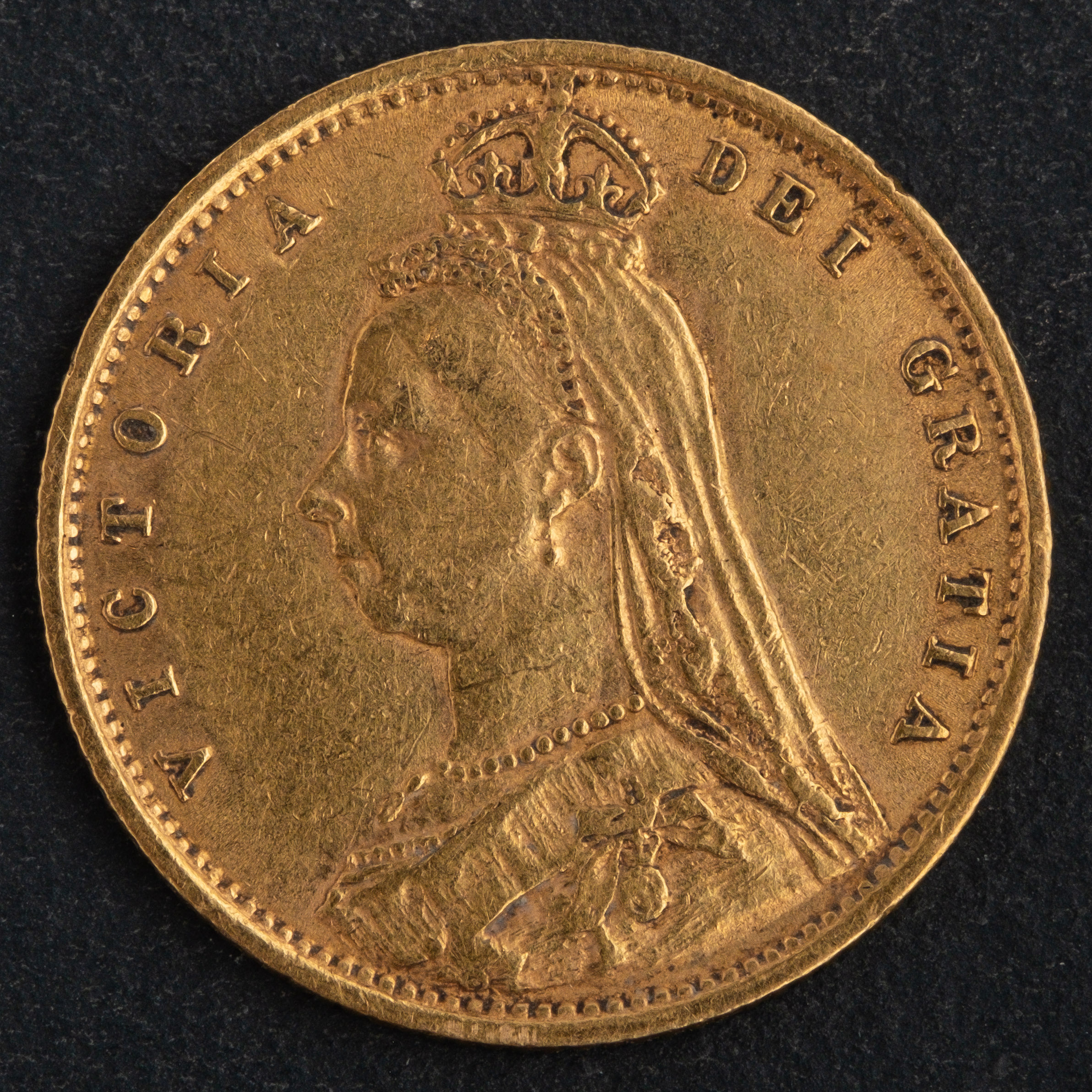 A Victorian half sovereign coin, dated 1892, diameter ca. 19mms, total weight ca. 3.9gms. - Image 2 of 2