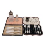 A George V cased set of coffee spoons and broken sugar nips, maker Elkington & Co,