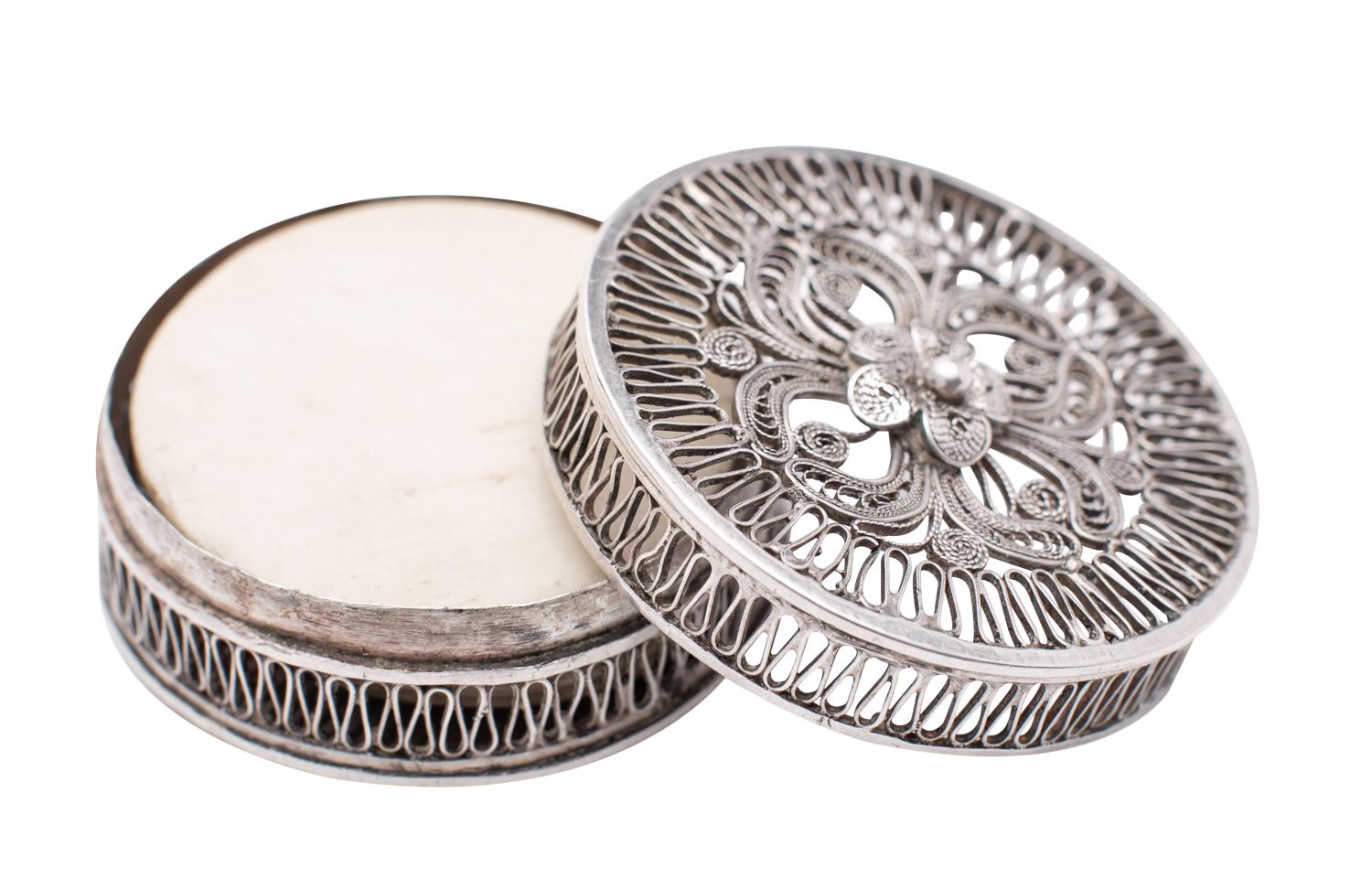 An English silver filigree gaming counter box, un- marked possibly 18th century, of circular form, - Image 2 of 2
