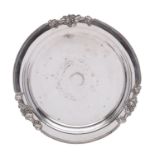 A 20th century Sheffield plated salver, the gardooned rim with brunches of grapes, 30cm diameter,