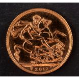An Elizabeth II gold sovereign coin, dated 2017, diameter ca. 22mms, total weight ca.