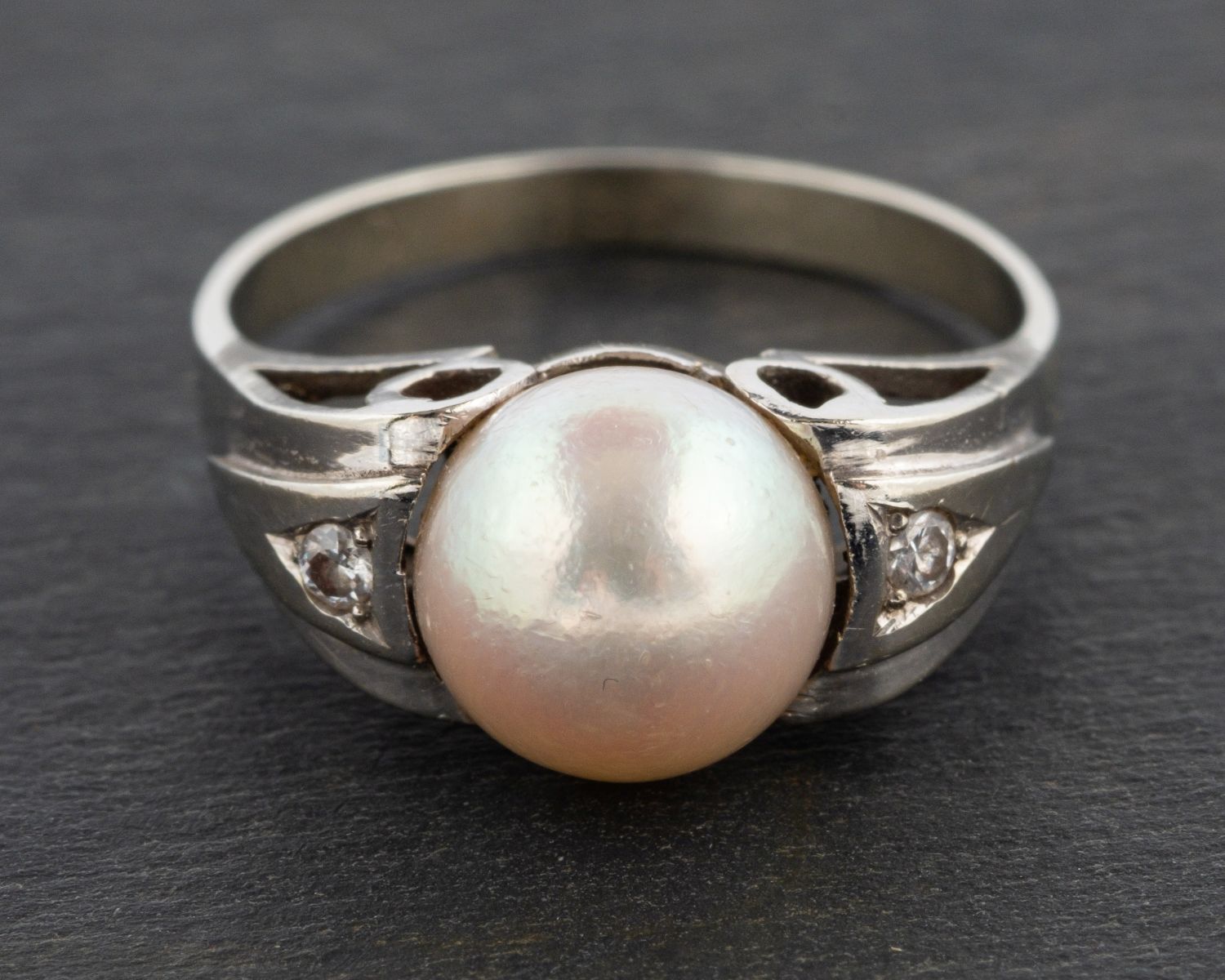 A cultured pearl and single-cut diamond ring, diameter of cultured pearl ca. 8. - Image 2 of 2