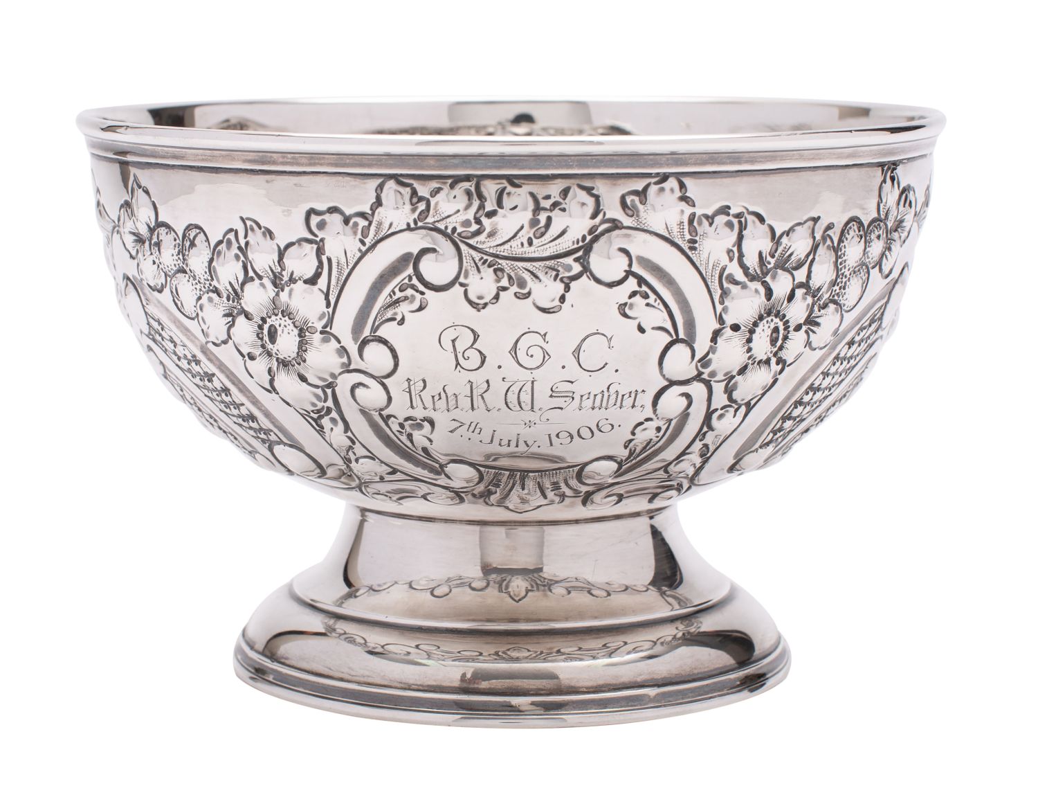 An Edward VII silver rose bowl, George Nathan & Ridley Hayes Chester 1904,