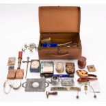 A group of miscellaneous collectables, including a cased Meerschaum pipe, a Platignum fountain pen,