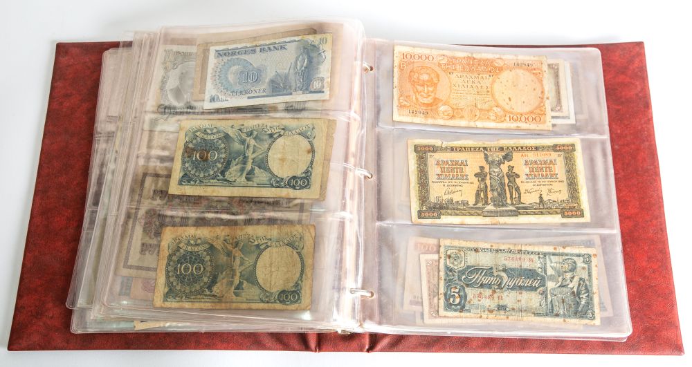 A mixed album of world banknotes, including USA, Russia, Germany , - Image 4 of 4