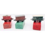 A Hornby O gauge boxed group of rolling stock, comprising Flat Truck with Container, No,
