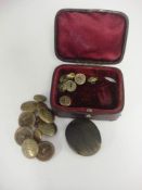 A small collection of hunt buttons and Victorian Royal Navy buttons.