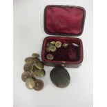 A small collection of hunt buttons and Victorian Royal Navy buttons.