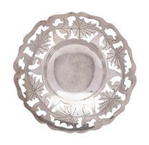 A 20th century Iranian silver sweetmeat dish, marked for Iran, 12cm diameter, 75 grams.