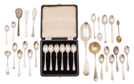 A cased set of six George V silver teaspoons, Joseph Rodgers and Son, Sheffield 1928,