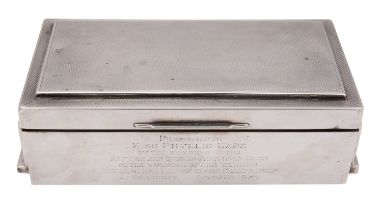 Golfing Interest: A George V silver presentation cigarette casket, Walker and Hall, Sheffield 1934,