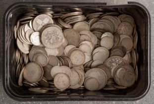 Approximately 2.5kgs of mainly pre 1920 silver in a tub.