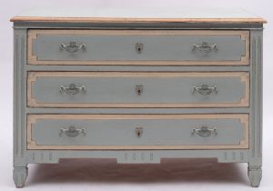 An Edwardian painted pine chest of drawe