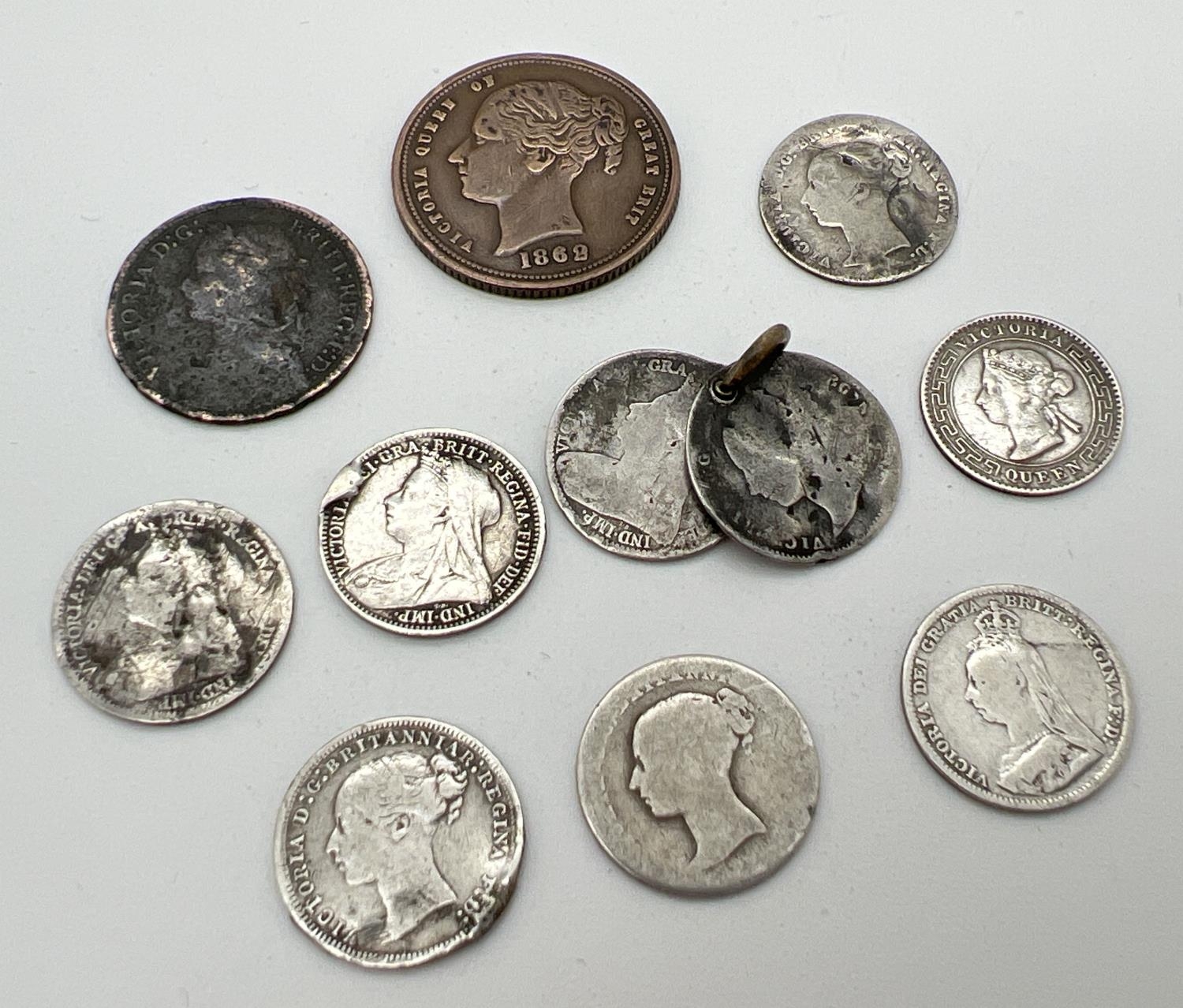 A small collection of Victorian coins in varying conditions. To include Young, veiled and jubilee