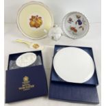 A collection of boxed and unboxed Royal Worcester and Crown Devon ceramics. To include Royal