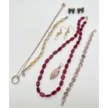 A small collection of natural stone and costume jewellery. To include matching Rhodochrosite pendant