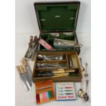 A quantity of assorted vintage cutlery & flatware, some boxed. To include wooden cutlery tray and