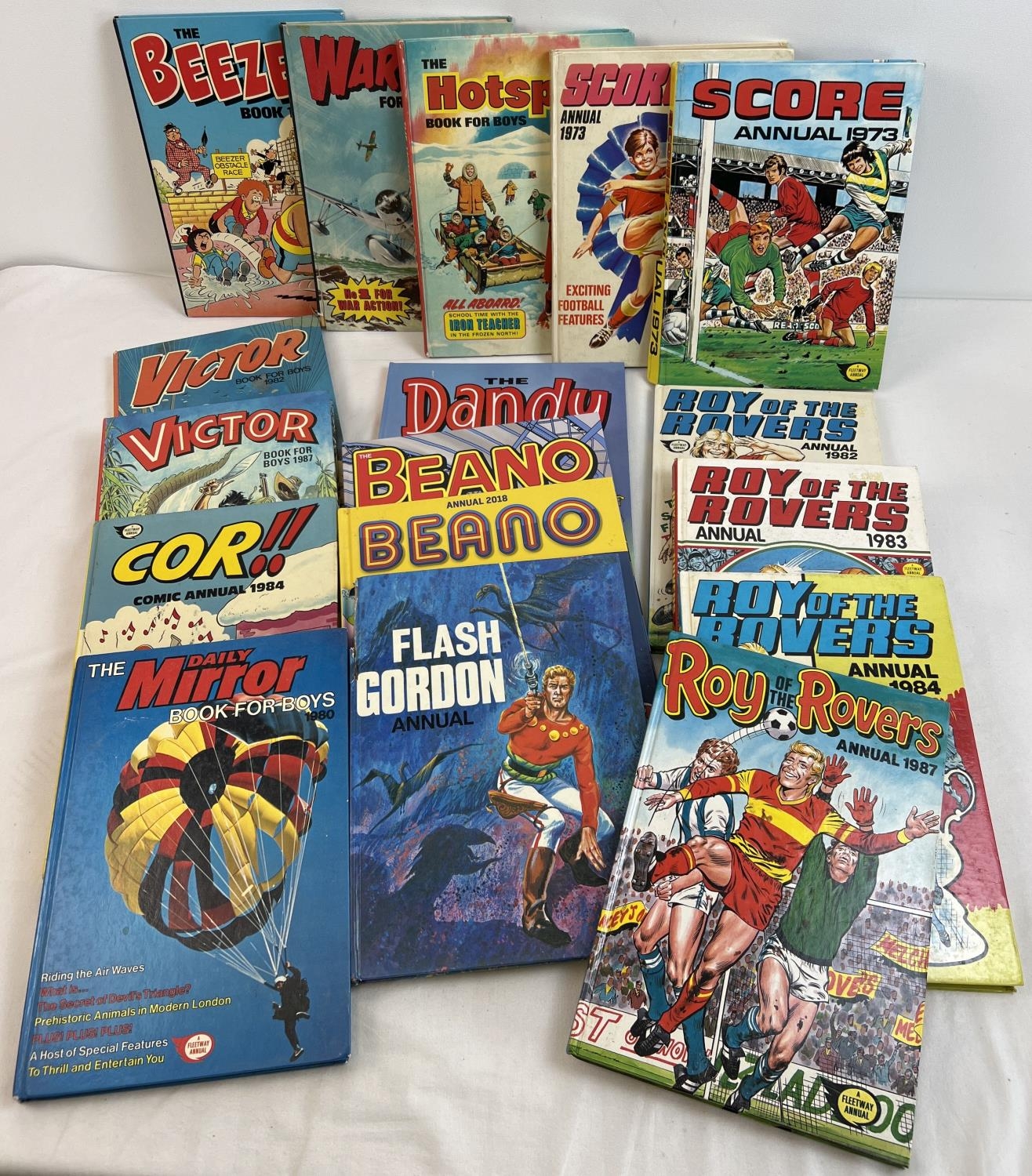 A collection of 17 assorted vintage annuals. To include: Roy of the Rovers, Score, Flash Gordon,