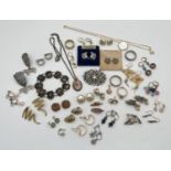 A small collection of vintage costume jewellery, mostly earrings. Lot includes rings, chains,