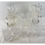 A collection of mixed vintage and modern crystal and cut glass items. To include 6 small matching