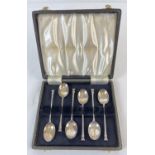 A cased set of 6 silver seal topped coffee spoons, hallmarked for Birmingham 1948. Each approx. 9.