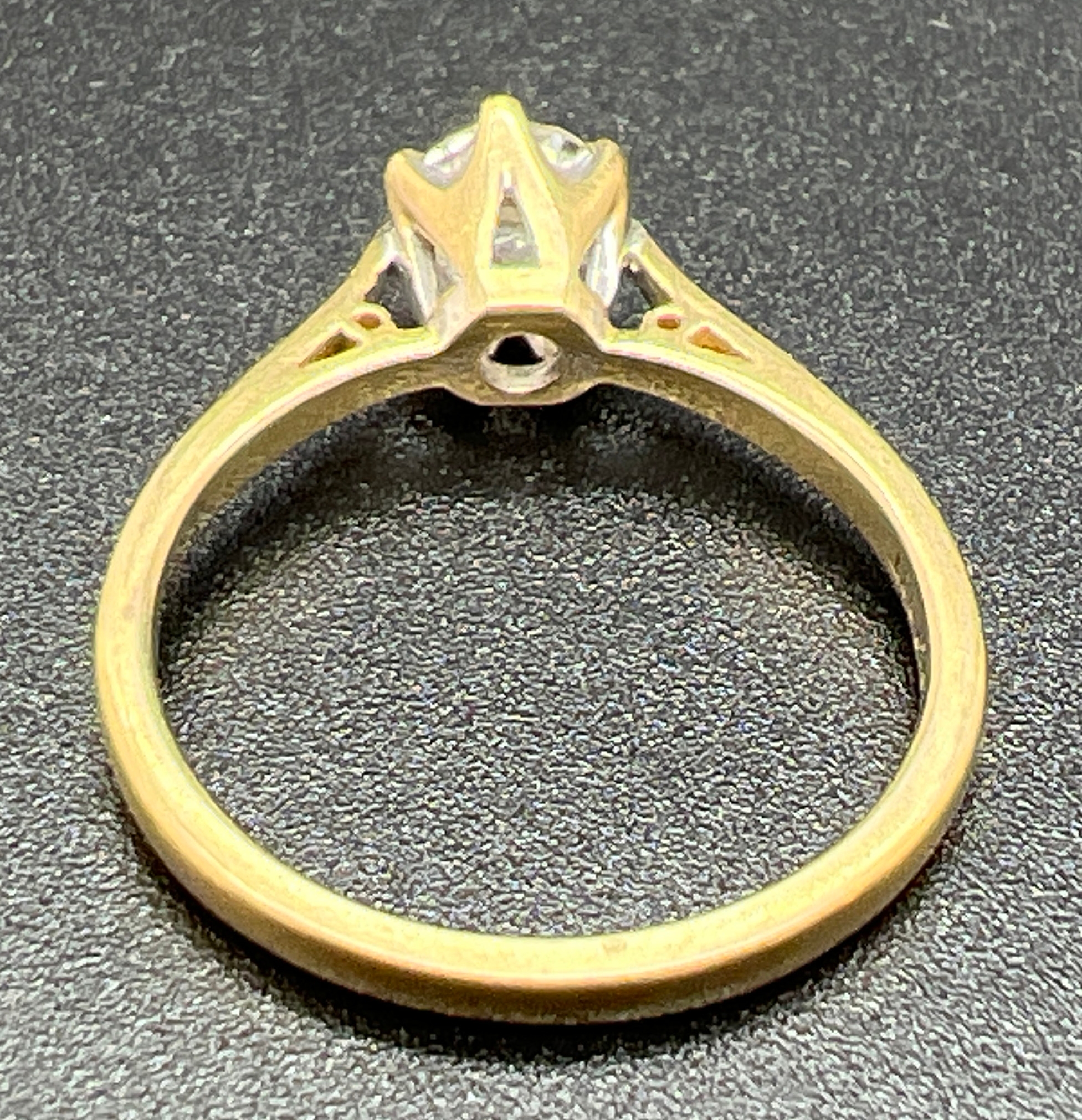 An 18ct gold 0.7ct diamond solitaire ring. Hallmarks and diamond ct to inside of band. Ring size O. - Image 2 of 4