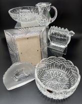 A collection of assorted lead crystal and glass items to include a signed Irish Waterford Crystal